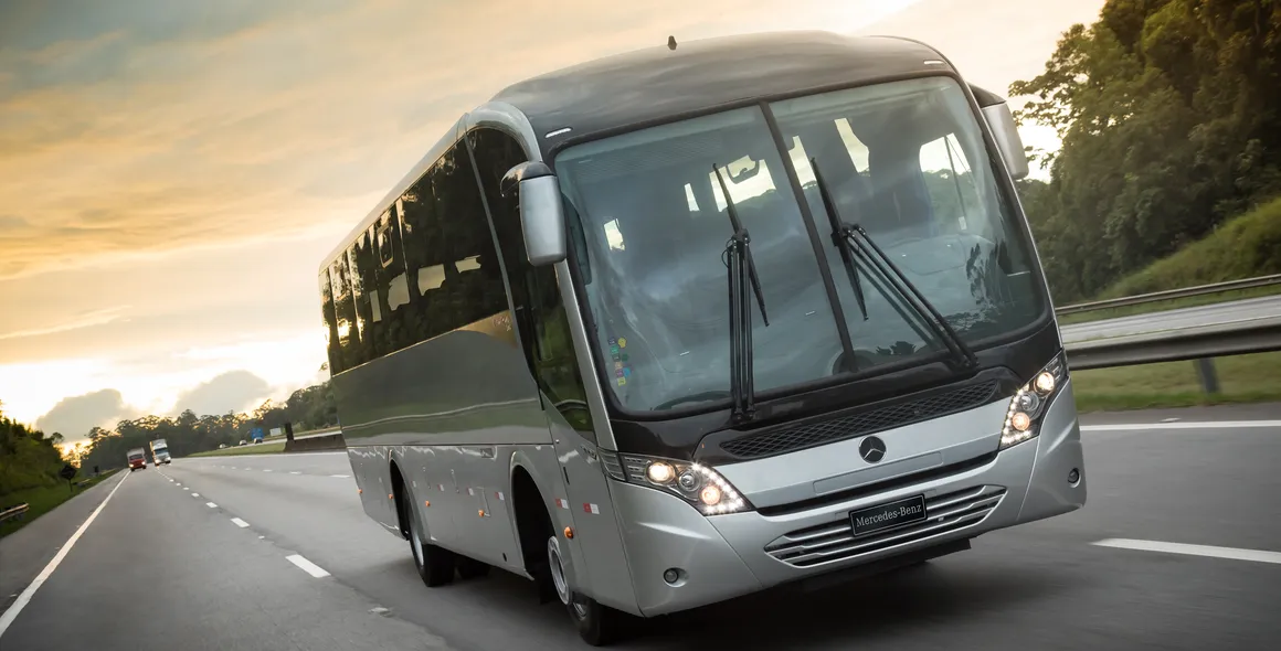 Vendas de ônibus Mercedes-Benz para fretamento crescem mais de 200% em Minas Gerais