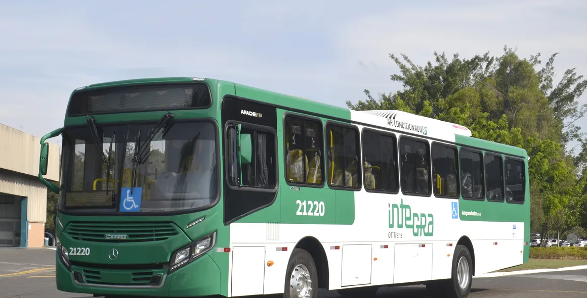 Empresas de Salvador adquirem cerca de 120 ônibus Mercedes-Benz OF 1721 para renovação de frota