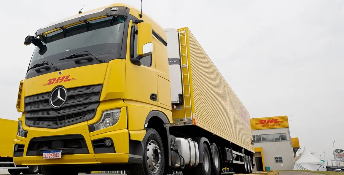 DHL Supply Chain adquire 75 caminhões Mercedes-Benz para o transporte de cargas