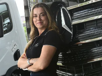Ademir Transportes adquire caminhões Mercedes-Benz Actros 2653 para uso com rodotrem tanque de combustível