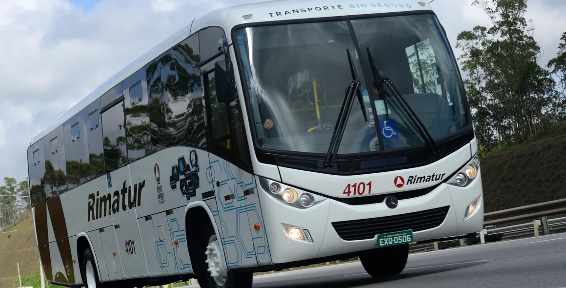 Mercedes-Benz vende 33 ônibus OF 1621 de fretamento para a Rimatur