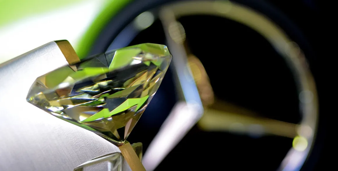 Savana conquista troféu Diamante no programa StarClass Mercedes-Benz