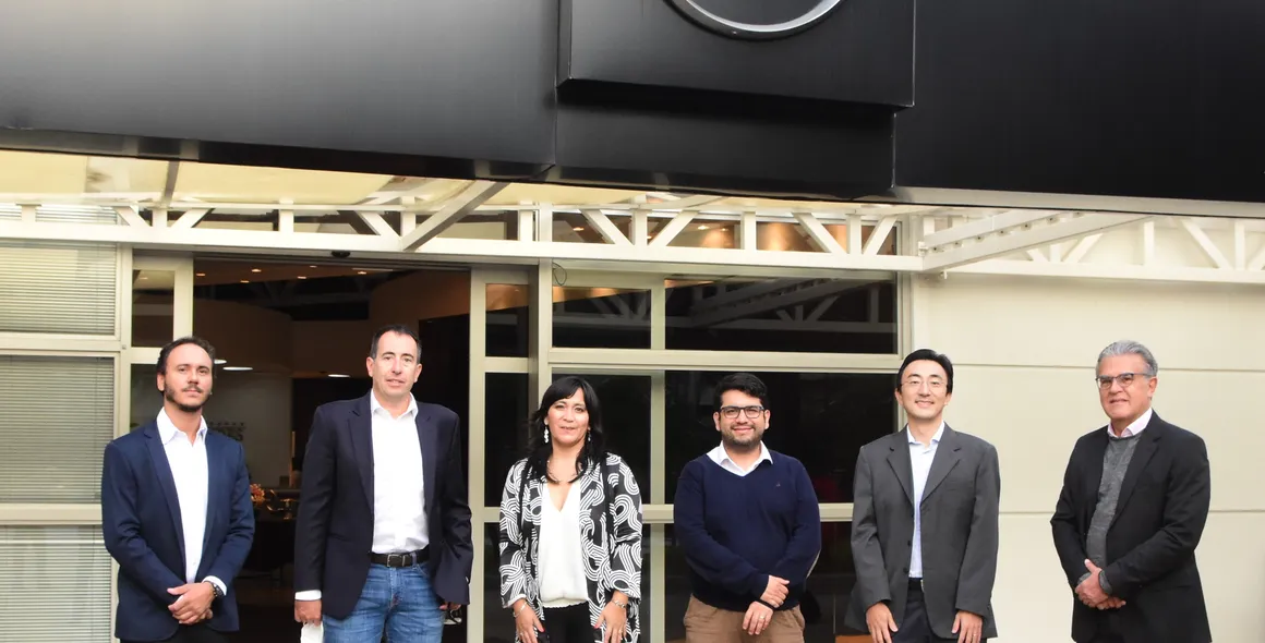 Mercedes-Benz do Brasil recebe visita da diretora de Transporte Público Metropolitano do Chile