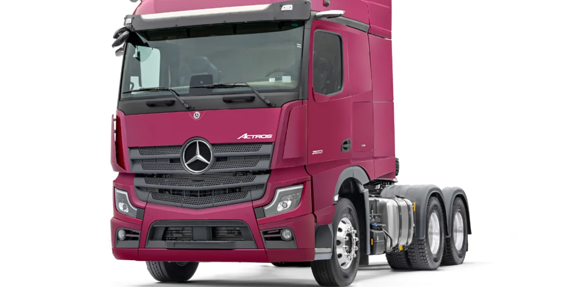 Linha Mercedes-Benz 2023 traz novas gerações do motor OM 471 e do MirrorCam