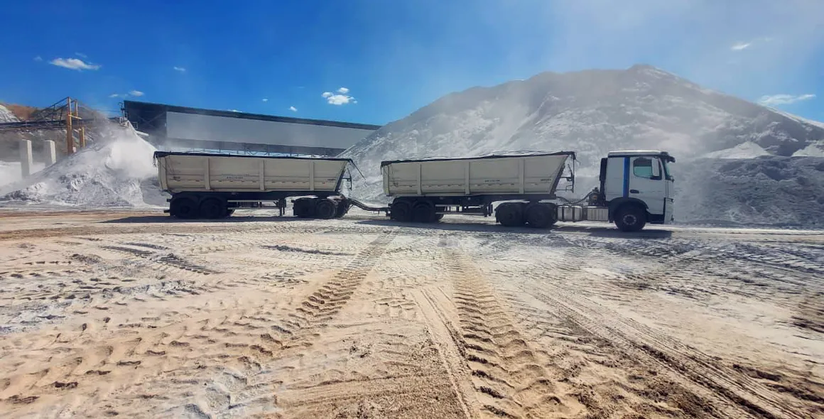 Addiante adquire 44 caminhões extrapesados Mercedes-Benz Actros para locação