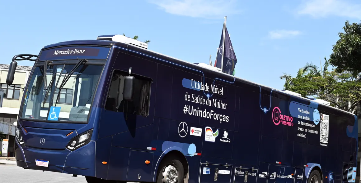 Mercedes-Benz cede ônibus à Cruz Vermelha Brasileira para ser usada como Unidade Móvel de Saúde da Mulher