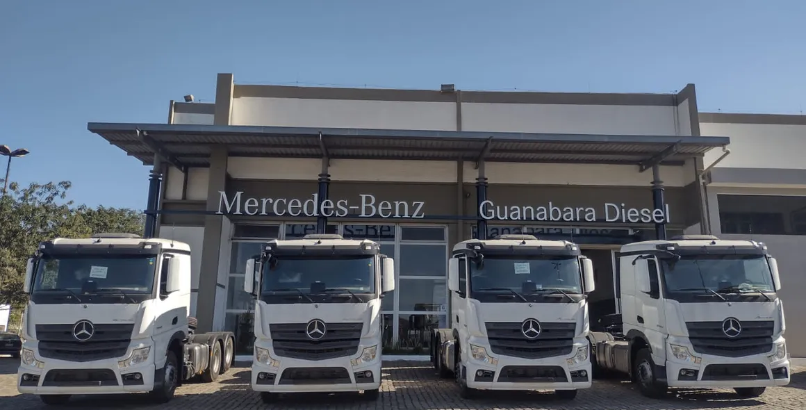 Mercedes-Benz entrega 40 caminhões extrapesados Actros para renovação de frota da Transporte Excelsior