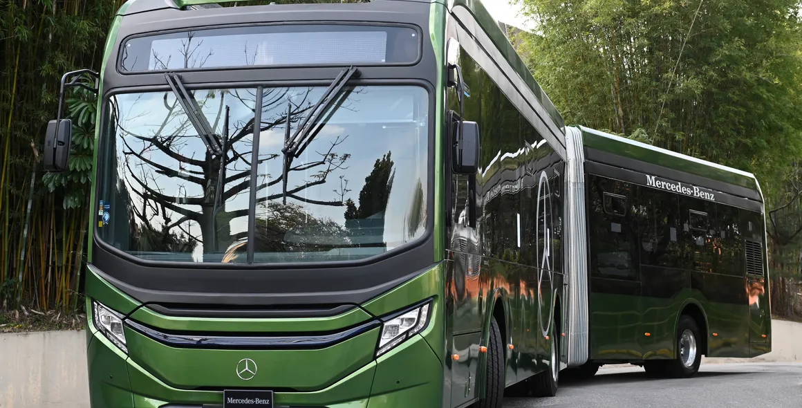 Mercedes-Benz apresenta novos veículos BlueTec 6, modelos elétricos e novidades em serviços na LatBus