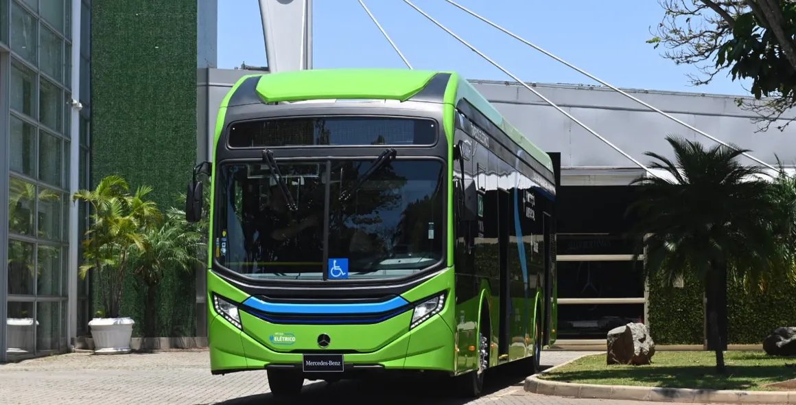 Mercedes-Benz vende mais 100 ônibus elétricos para a cidade de São Paulo