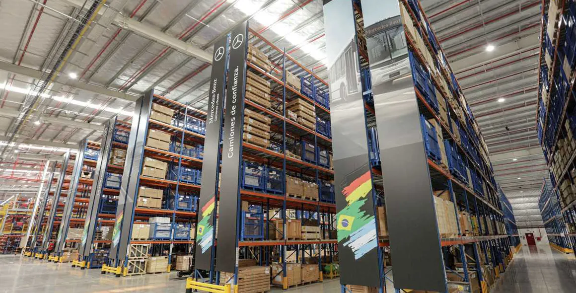 Mercedes-Benz Caminhões e Ônibus inaugura  novo Centro Logístico de Peças na Argentina