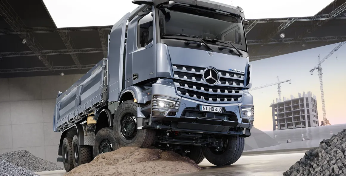 Mercedes-Benz Trucks apresenta o novo eArocs 400 totalmente elétrico na feira Bauma 2025