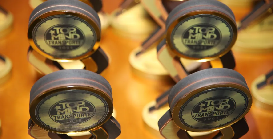 Mercedes-Benz vence cinco categorias do Prêmio Top of Mind do Transporte 2025 da TranspoData