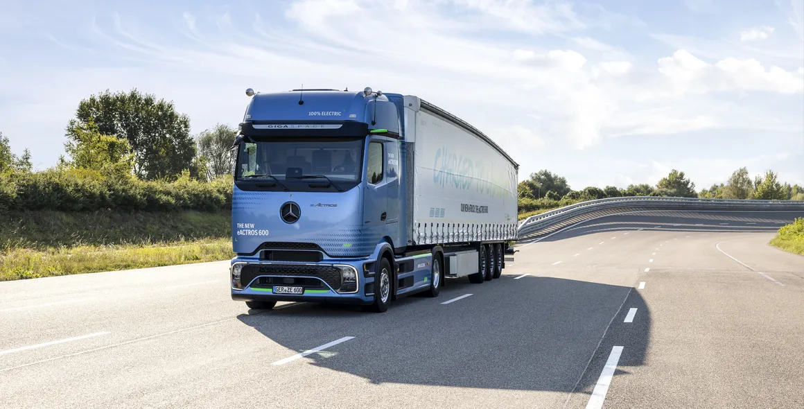 Mercedes-Benz Trucks amplia o portfólio de caminhões elétricos à bateria com base no eActros 600