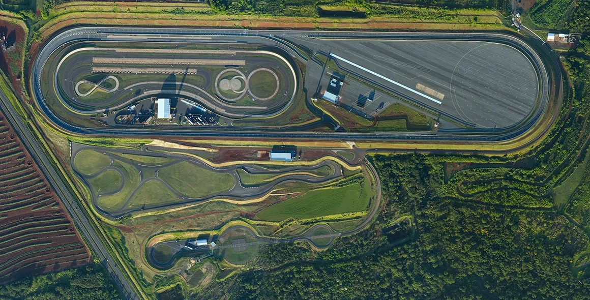 Mercedes-Benz do Brasil e Bosch consolidam infraestrutura do CTVI e oferecem ambiente completo para testes veiculares
