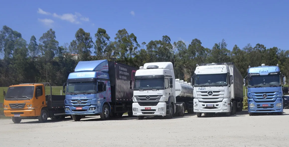 Mercedes-Benz reafirma apoio à capacitação    de motoristas em parceria com a Fabet