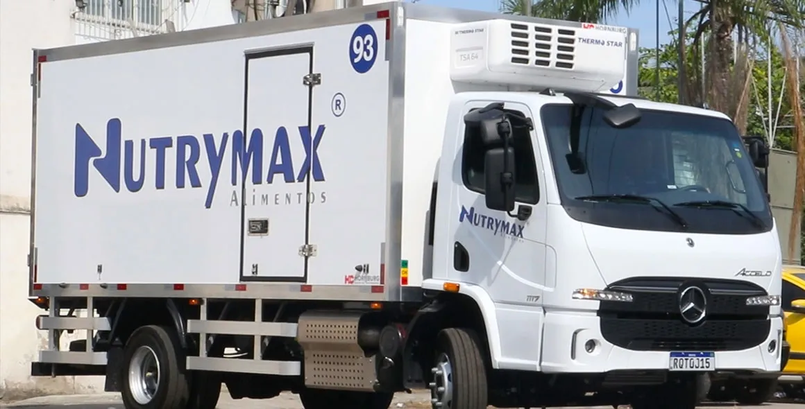 Atacadista Nutrymax Alimentos adquire 114 caminhões Mercedes-Benz para renovação de frota