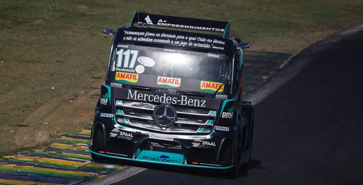 Força e performance do Mercedes-Benz Actros é destaque da ASG Motorsport na Copa Truck 2025 em Tarumã