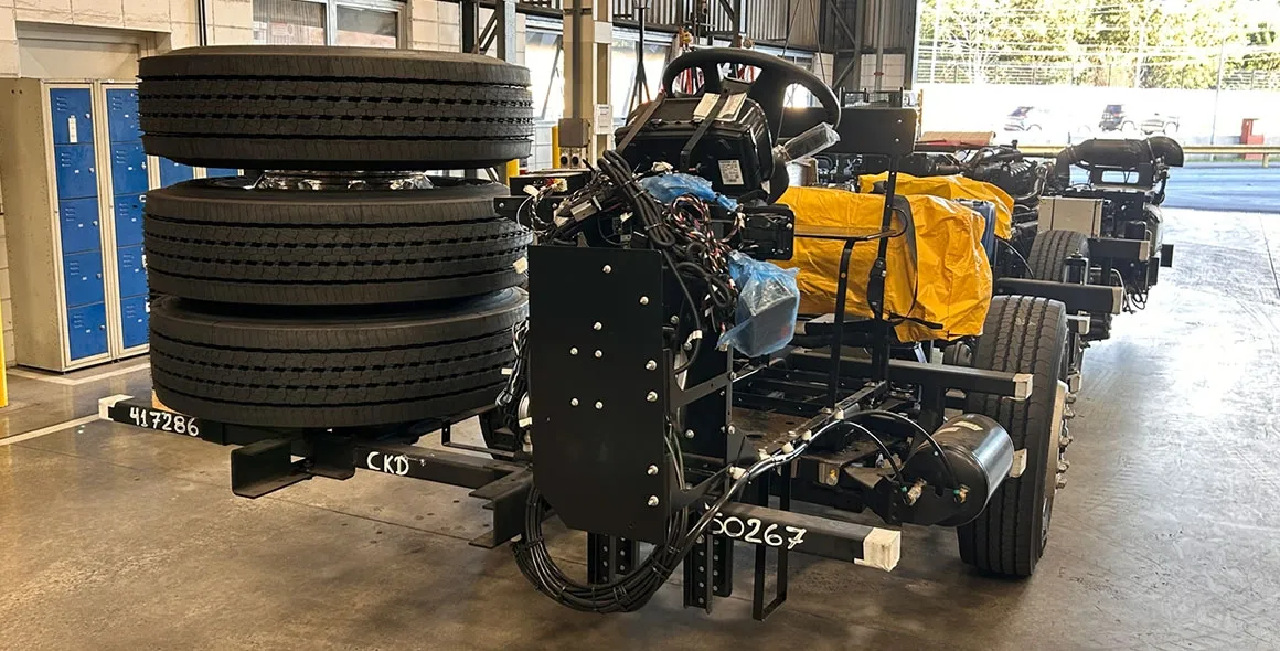 Chassis de ônibus rodoviários Mercedes-Benz O 500 chegam à Tailândia e Taiwan