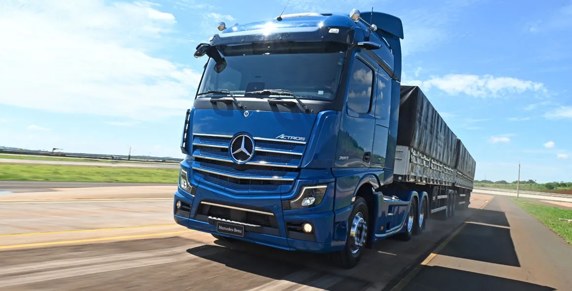Mercedes-Benz leva o Actros Evolution 2653 para a Gincana do Caminhoneiro em Feira de Santana