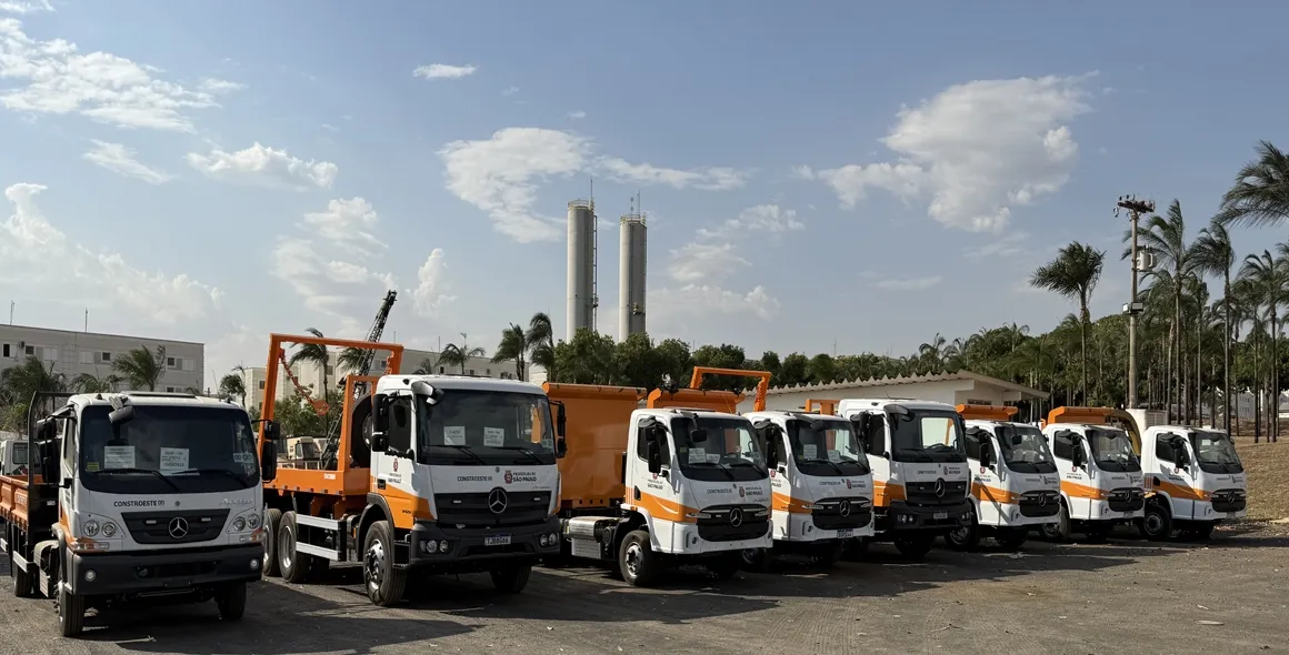 Constroeste adquire 114 caminhões Mercedes-Benz para ampliação de frota de limpeza urbana na cidade de São Paulo