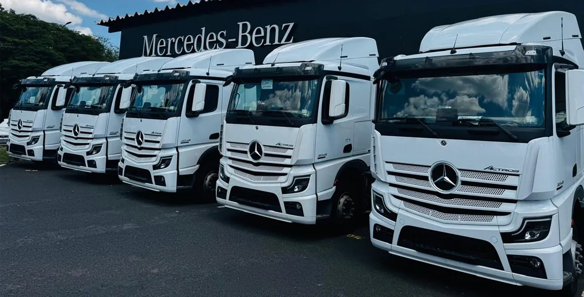 Grupo Martins adquire 19 caminhões extrapesados Mercedes-Benz Actros 2045 para operação atacadista e de distribuição